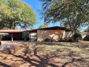 Building Photo - 4508 Bermuda Ln