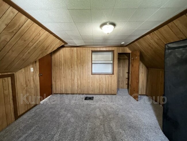 Building Photo - 310 E Washington St