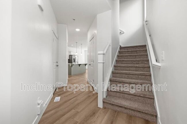 Building Photo - 1009 N Ledger Dr