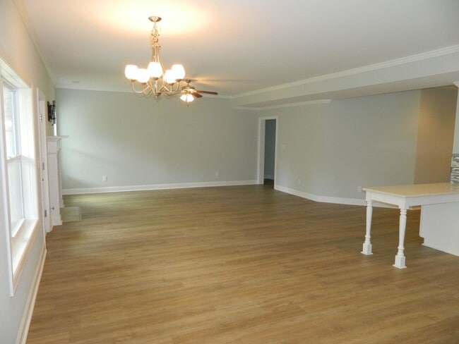 Building Photo - 4547 Willie Daniel Dr