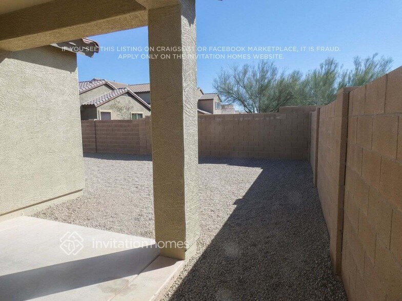 Building Photo - 649 E Canyon Rock Rd