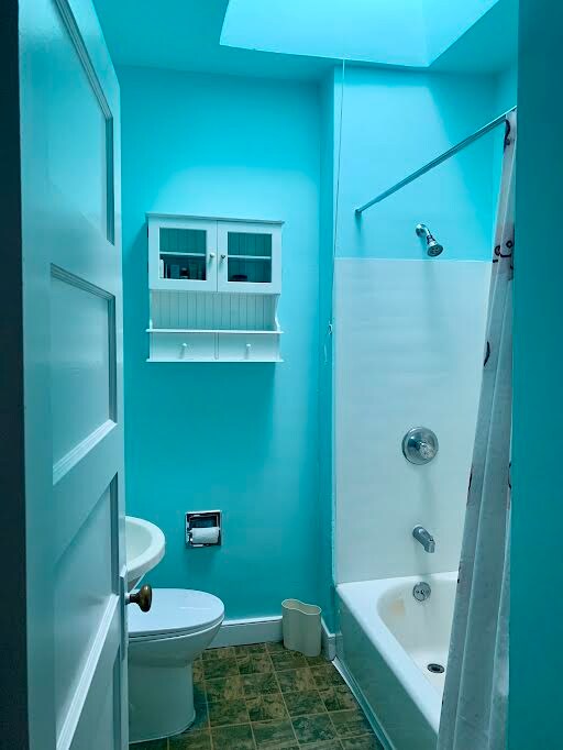 Building Photo - 1228 W 37th St