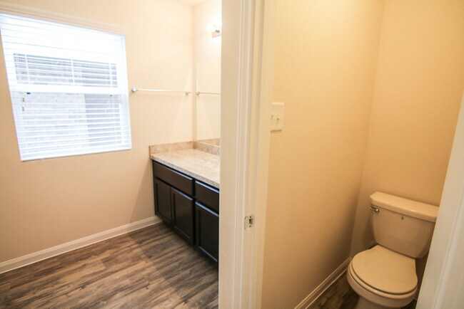 Building Photo - Evergreen Villas - 13142 City Green Trail,...