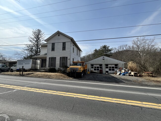 Building Photo - Dornsife House