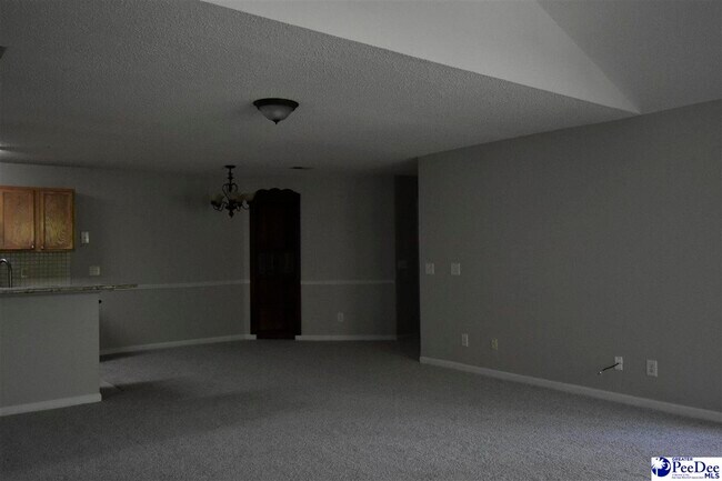 Building Photo - 2125 Sanderling Dr