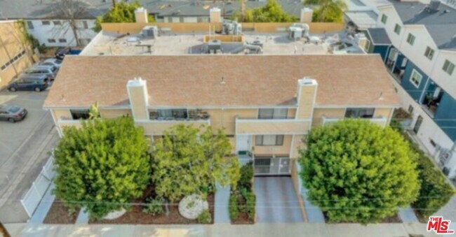 Building Photo - 5340 Wilkinson Ave
