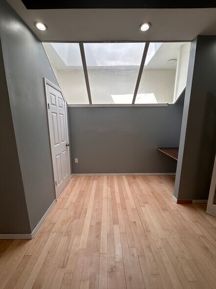 Building Photo - 312 70th St