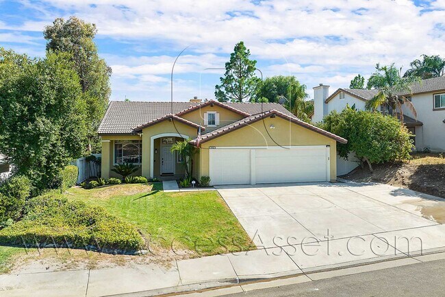 Building Photo - Elegant 4 Bed/2 Bath Home In Desirable North Shore Community!