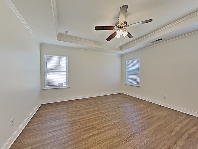Building Photo - 410 Levon Ct