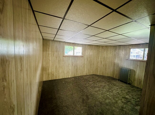 Building Photo - 146 S Nicholas St