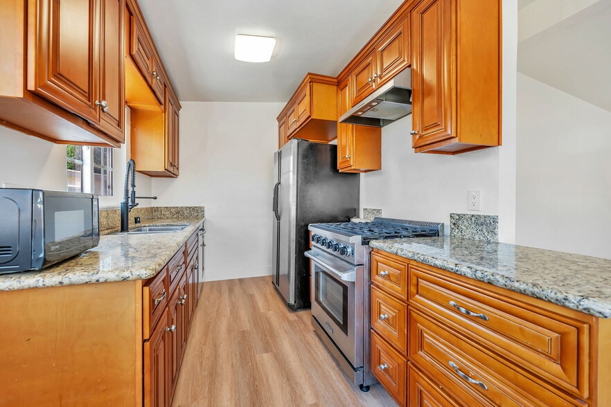 Building Photo - 8511 Andrea Ct