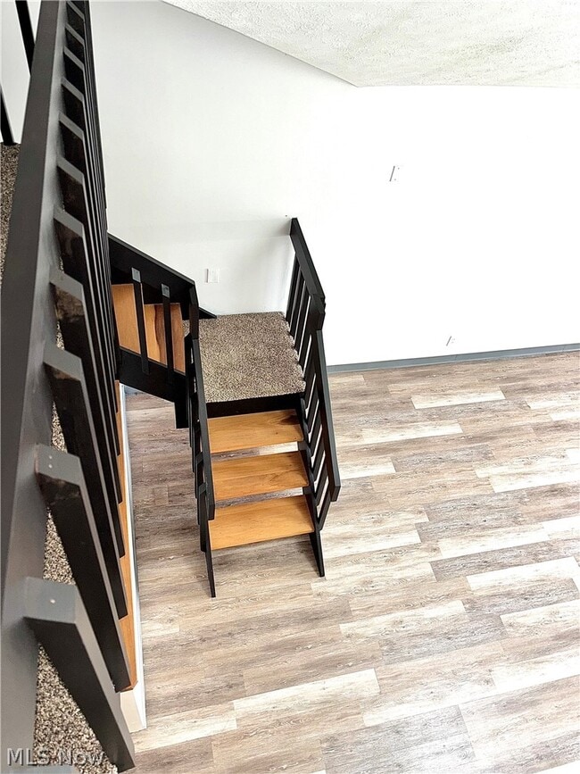 Building Photo - 1900 Grove Ct