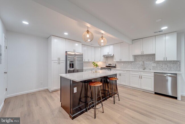 Building Photo - 4047 Chetham Wy