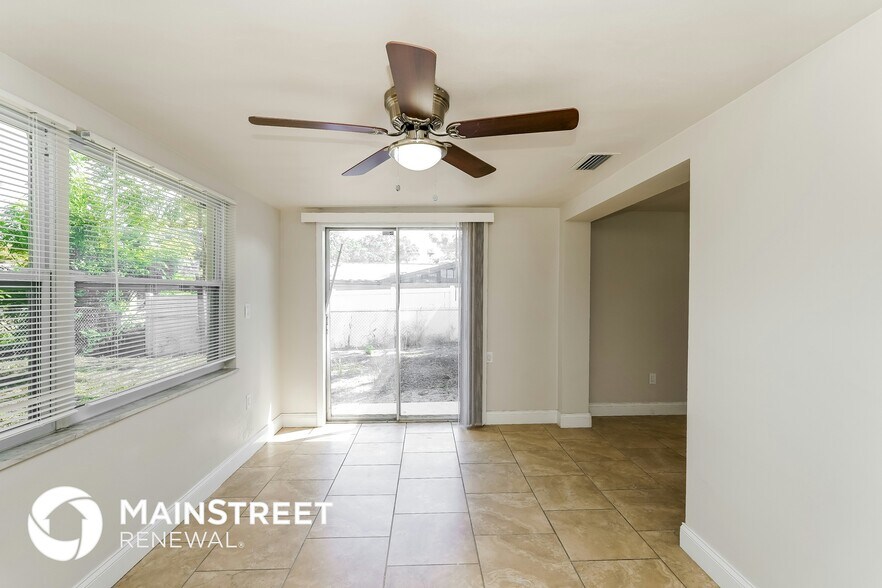 Building Photo - 7625 Ilex Dr