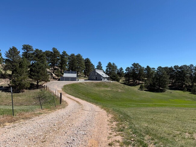 Building Photo - 3793 Badger Ln