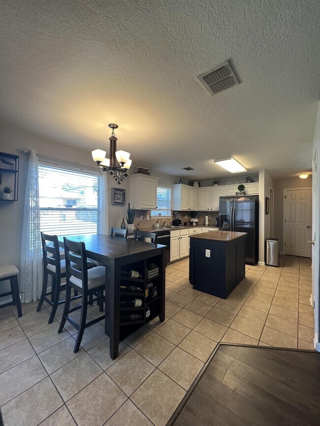 Building Photo - 646 Lynx Mountain