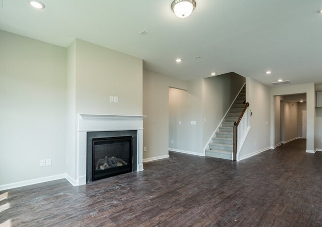 Building Photo - 128 Blue Hydrangea Ln