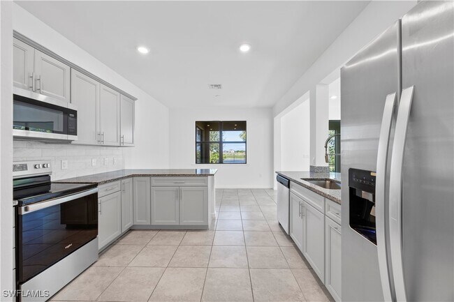 Building Photo - 4583 Lamaida Ln