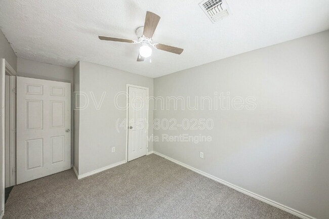 Building Photo - 9830 Cherokee St