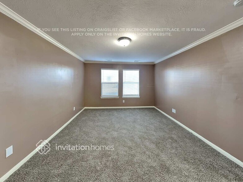 Building Photo - 4030 Falvel Shadow Creek Dr