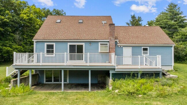 Building Photo - 103 Birch Rd