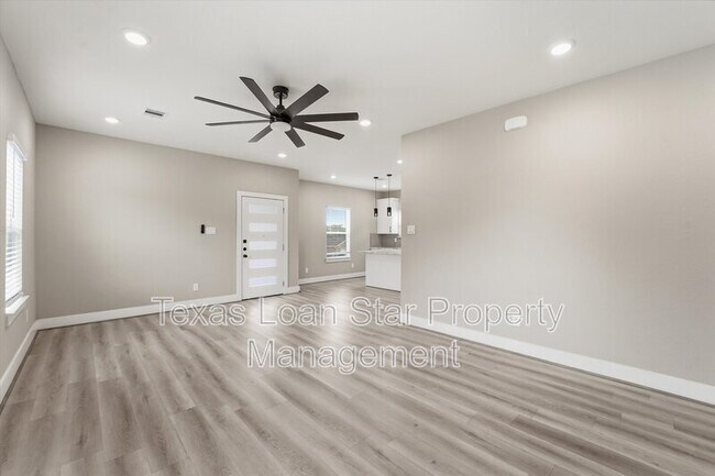 Building Photo - 3107 Grassmere St