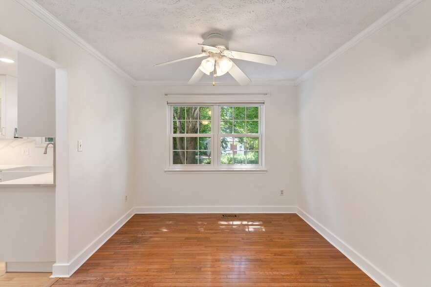 Building Photo - 119 Oriole Ln