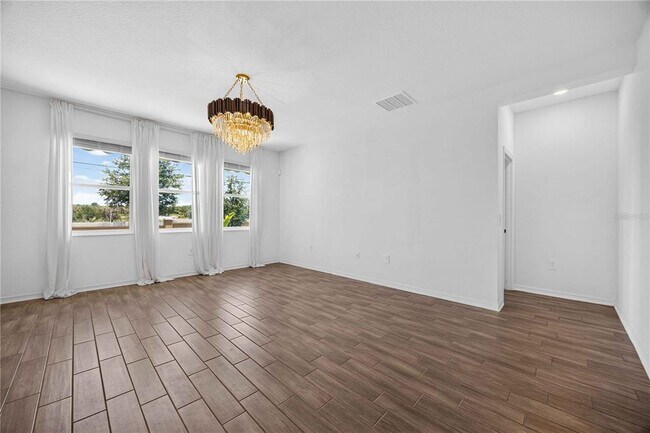Building Photo - 281 Piave St