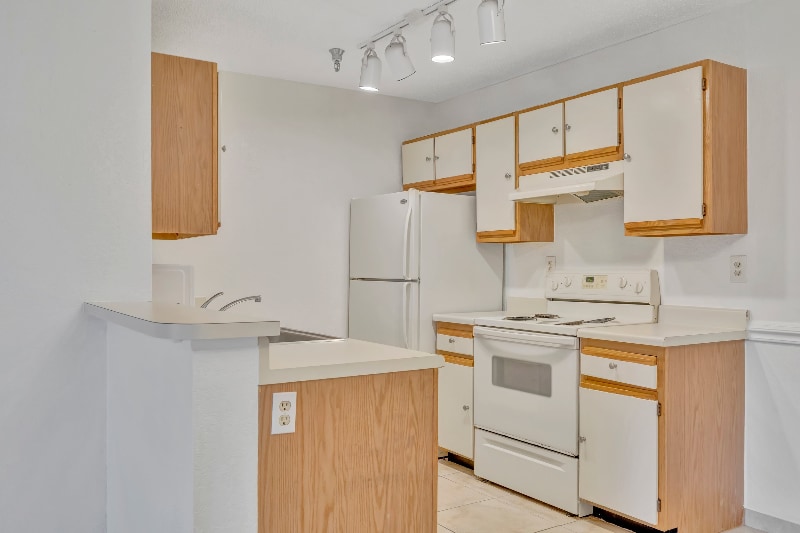 Building Photo - 10265 Gandy Blvd N