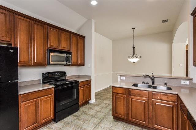 Building Photo - 11839 Westlawn Ln