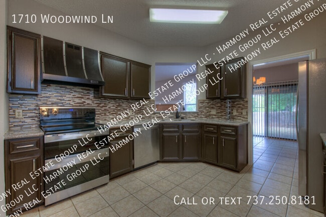 Building Photo - 1710 Woodwind Ln