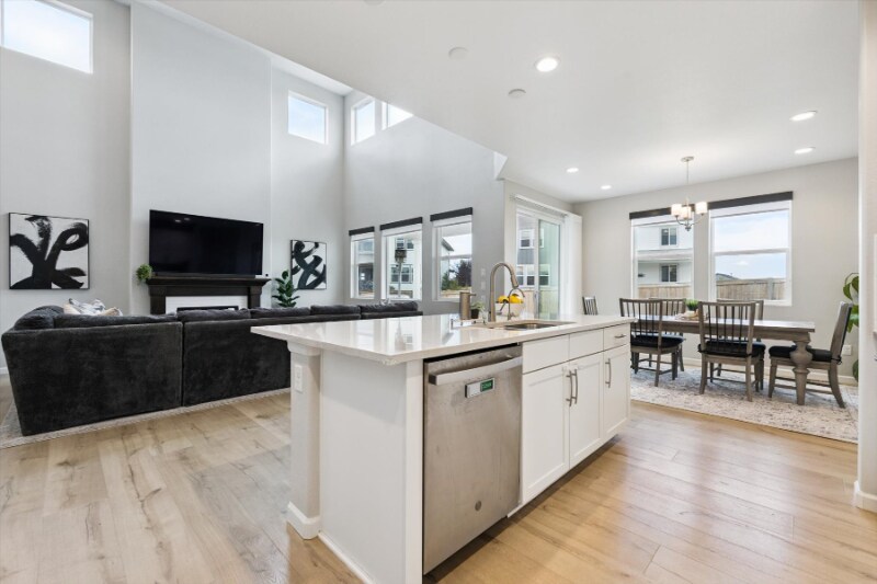 Building Photo - 6374 Medera Wy