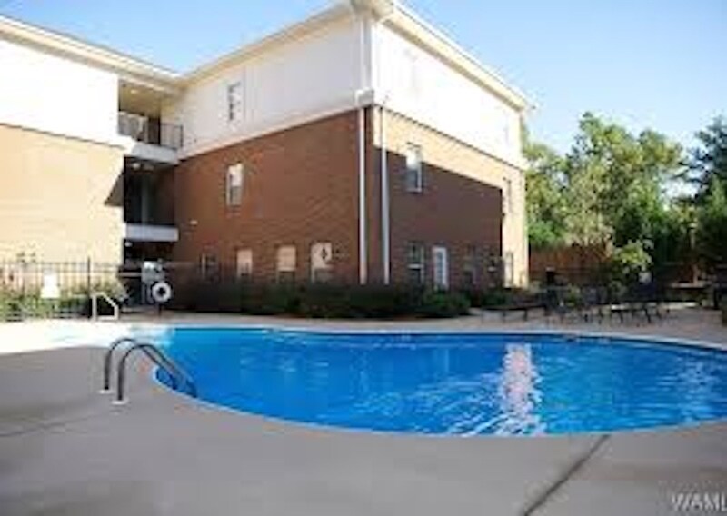 Community Pool with Seating - 3218 Veterans Memorial Pky