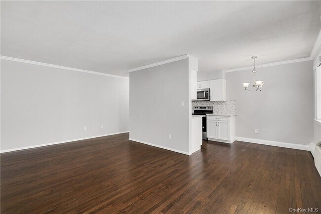 Building Photo - 114 Nottingham Rd