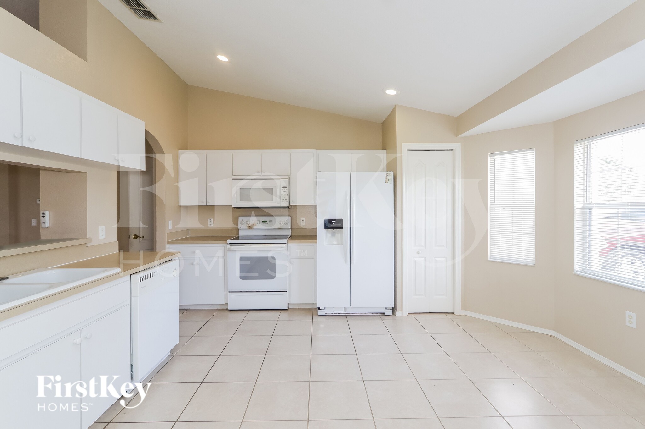 Building Photo - 8211 Westmont Terrace Dr