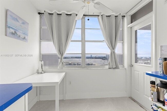 Building Photo - 18031 Biscayne Blvd