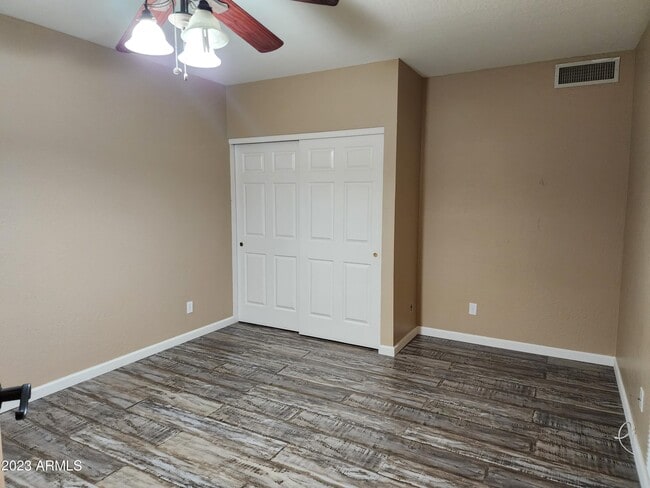 Building Photo - 6435 E Redmont Dr