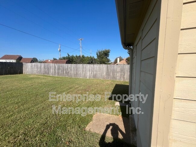 Building Photo - 3931 Long Creek Rd