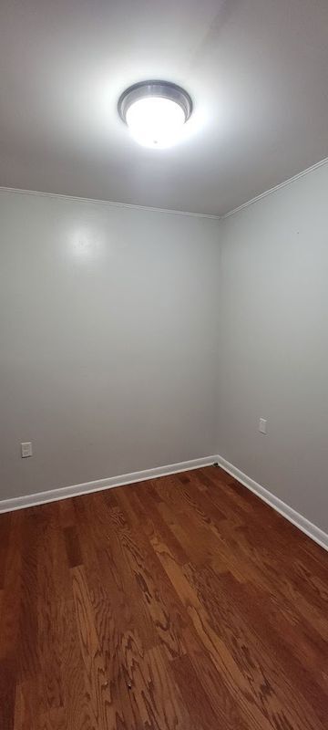 Building Photo - 360 Oak Hill Dr