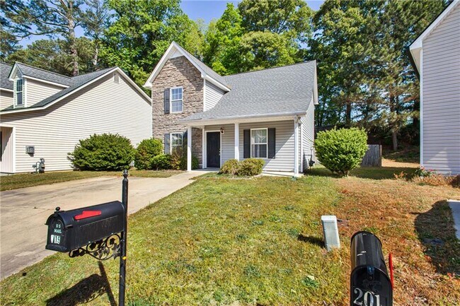 Building Photo - 119 Twin Pines Ct