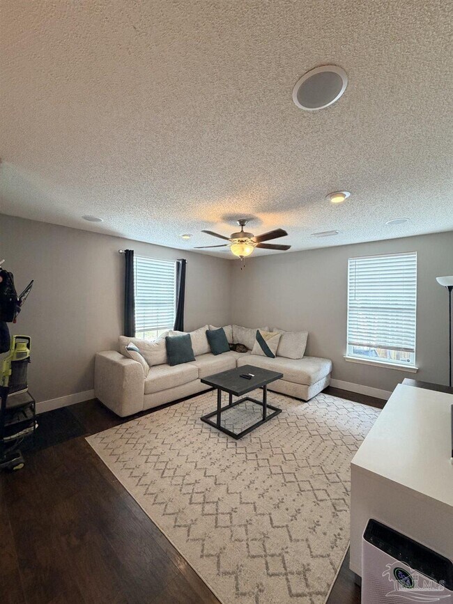 Building Photo - 5877 Tryton Cir