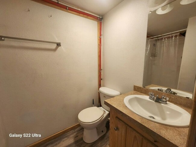 Building Photo - 1124 Gary Terrace