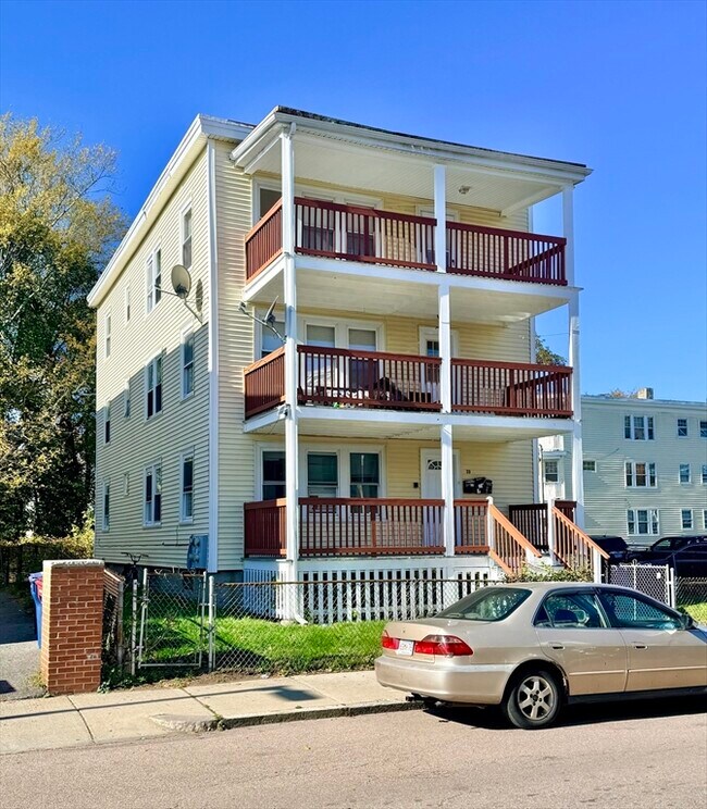 Building Photo - 39 Wentworth St