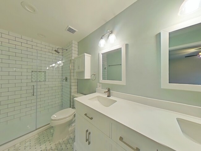 Building Photo - 15706 Havenrock Cir