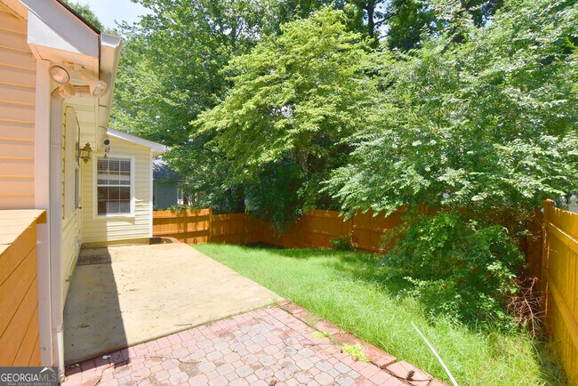 Building Photo - 115 S Fairfield Dr