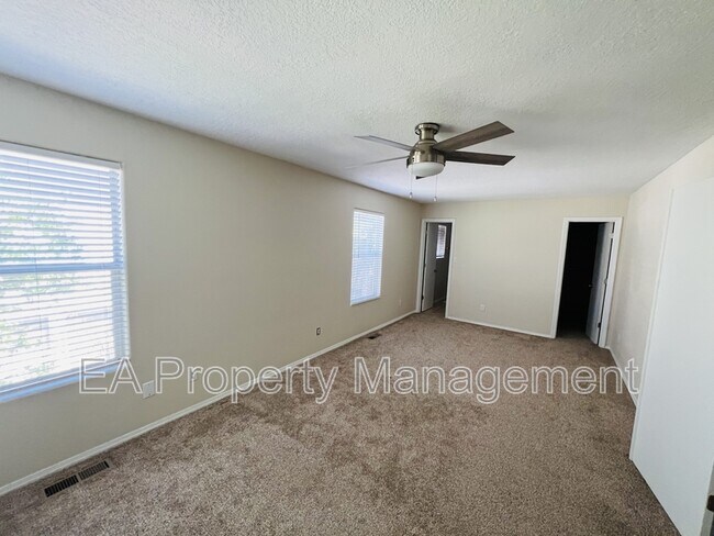 Building Photo - 4257 Altura Mesa Ln NE