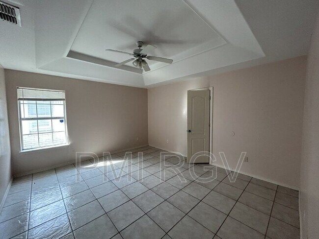 Building Photo - 1817 Tierra Dulce Dr