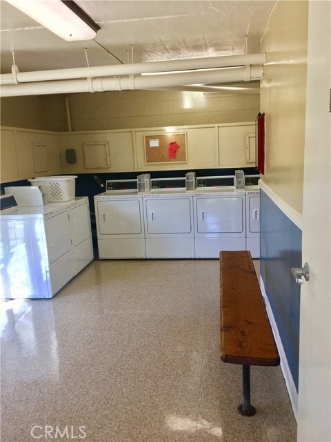 Building Photo - 999 N Pacific St