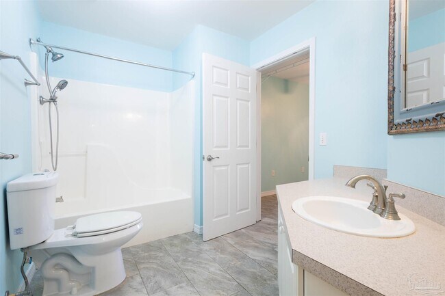 Building Photo - 1409 US-98