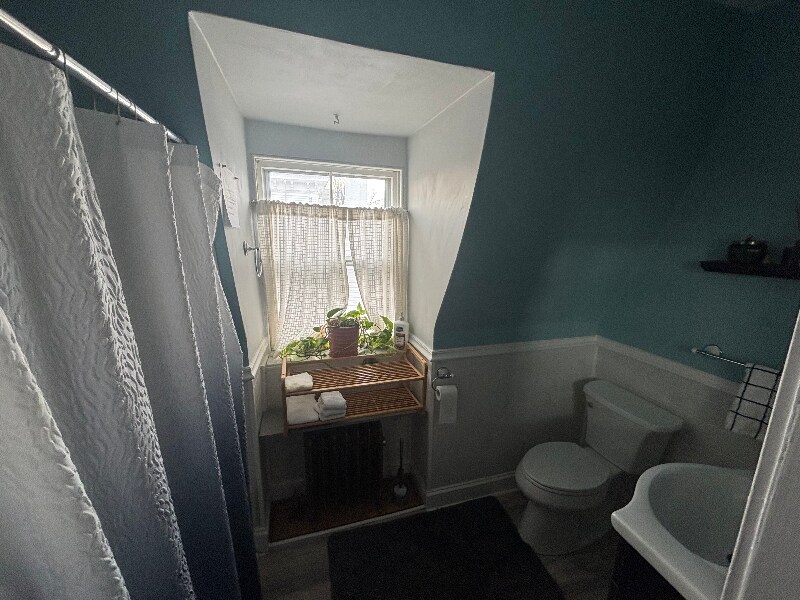 Building Photo - 83 S Hamilton St